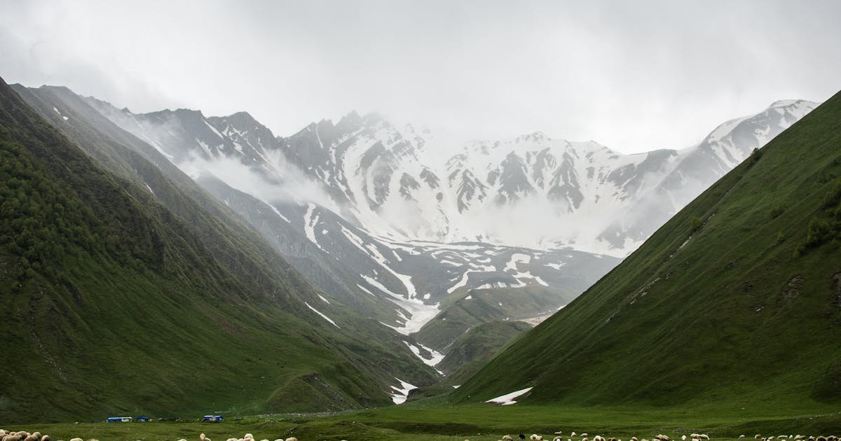Delhi Dehradun Expressway six-lane highway through Uttarakhand mountains