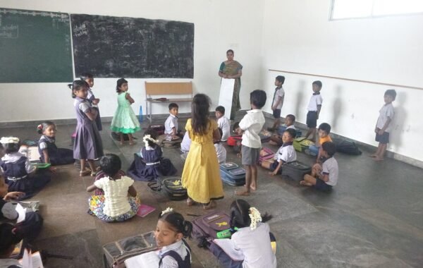 Indian school children classroom primary education RTE admission